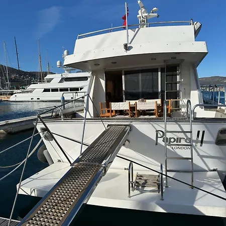 Papiro 2 Boat Bådhotel *